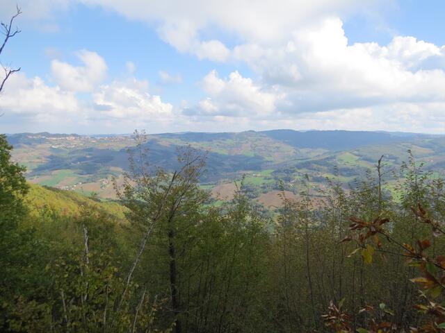 wandert man im Apennin muss man wissen, das am Nachmittag immer Wolken aufziehen. Ansonsten auch heute super Wanderwetter