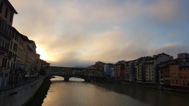 am Ponte Vecchio vorbei, laufen wir zu unserem Auto...