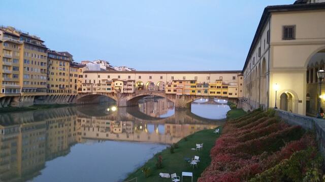 vorbei am Ponte Vecchio