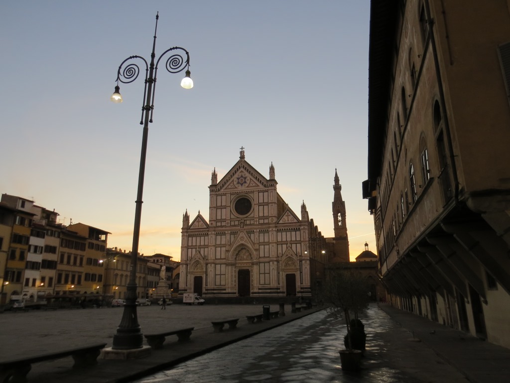 ...erreichen wir die Piazza di Santa Croce mit der gleichnamigen Basilica