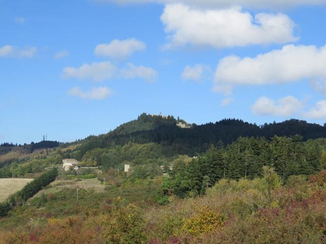 Blick zurück zum Monte Senario mit dem Kloster