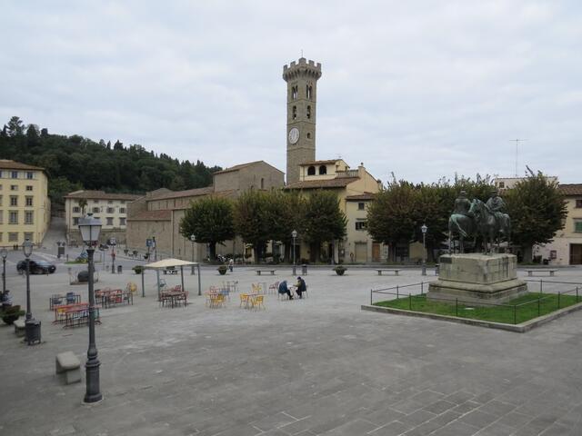 beim grossen Dorfplatz von Fiesole. Schon die Etrusker haben hier gelebt