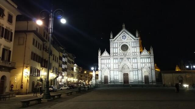 nach dem Nachtessen schauen wir uns nochmals die Basilica die Santa Croce an. Hier starteten wir die Via di San Francesco
