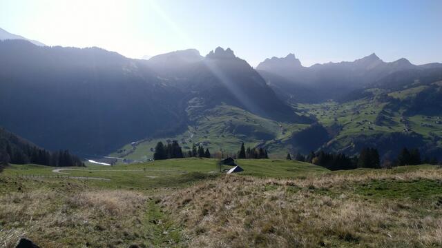 Blick in die Berglandschaft des Toggenburg