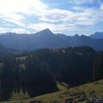 ...geniessen wir während dem Wandern ein sehr schönes Panorama