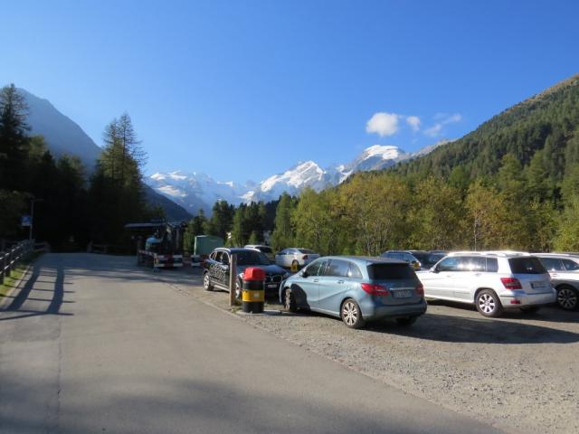 kurz vor dem Berninapass bei den Parkplätzen von Plauns 1862 m.ü.M. haben wir das Auto parkiert