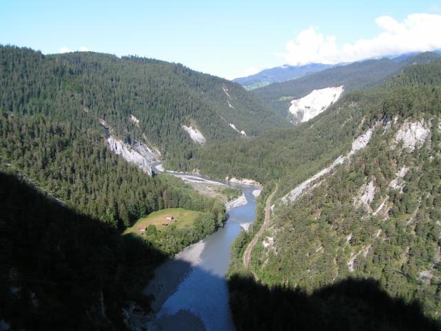 Vorderrheinschlucht bei Versan