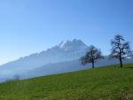 bei Hürliweid zeigt sich der Pilatus in seiner ganzen Pracht