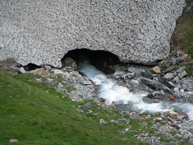 es liegt noch viel Schnee