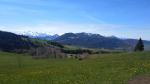 wir blicken in die Urner Alpen mit dem Uri Rotstock. Rechts erkennen wir die Rigi und der Pilatus