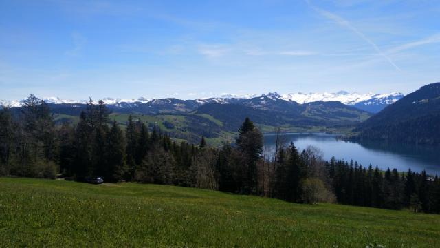 nochmals Blicken wir auf die schneebedeckten Berge