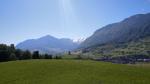 die hohen Innerschweizer Berge sind noch tief eingeschneit