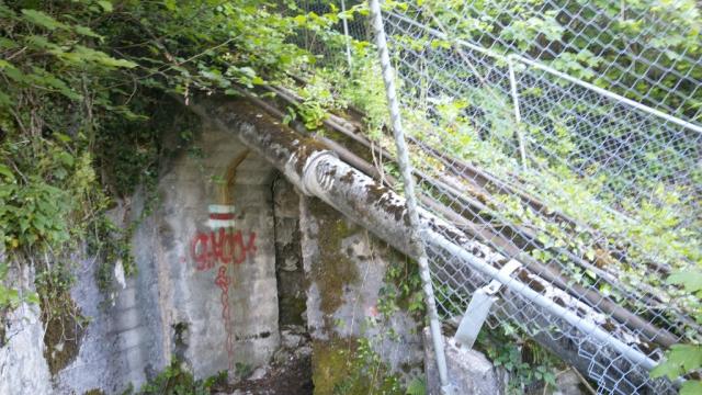 zur Zeit der Inbetriebnahme galt die Bahn offiziell als steilste Standseilbahn der Schweiz und Europas