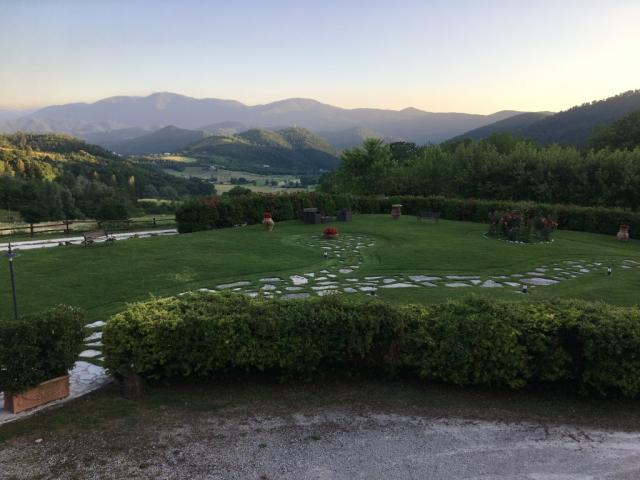 das Nachtessen und die Aussicht von der Terrasse einfach sensationell