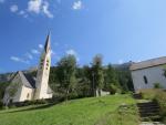 nach der Pause führt uns der Wanderweg aufwärts zur Kirche San Mauritius...