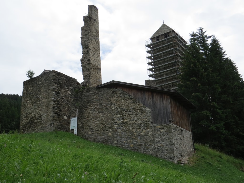 1939/40 wurden Teile der Burganlage untertunnelt und als Sperrwerk Nr. 19 des Alpenwalls genutzt