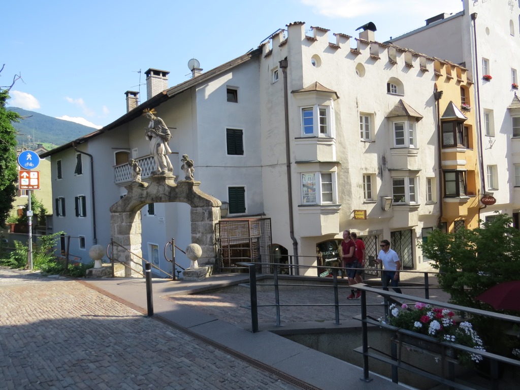 die Eingangspforte für in die Altstadt von Brixen-Bressanone