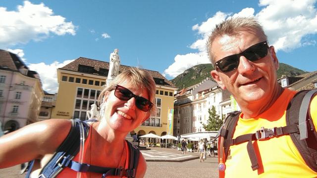 Erinnerungsfoto aufgenommen auf dem Waltherplatz