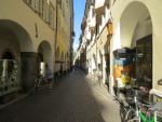 wir flanieren durch die historische Altstadt von Bolzano