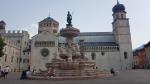 danach geht es in die Altstadt von Trento zur Piazza del Duomo mit der Fontana del Nettuno...