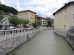 an den hohen Schutzmauern, sieht man das die Brenta nicht immer ein gemächlich dahinfliessender Fluss ist