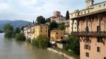 vom Ponte Vecchio hat man eine sehr schöne Aussicht auf die direkt an der Brenta liegende Altstadt