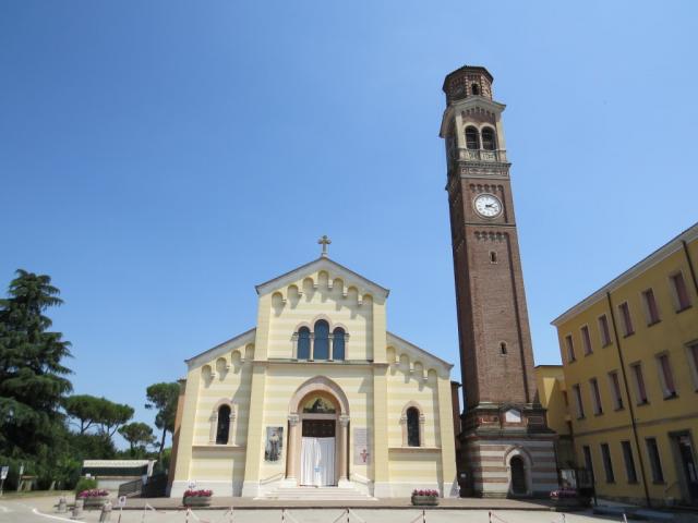 beim Santuario della Visione. Hier beginnt der Cammino di Sant' Antonio. Infos und Fotos siehe unsere Home Page