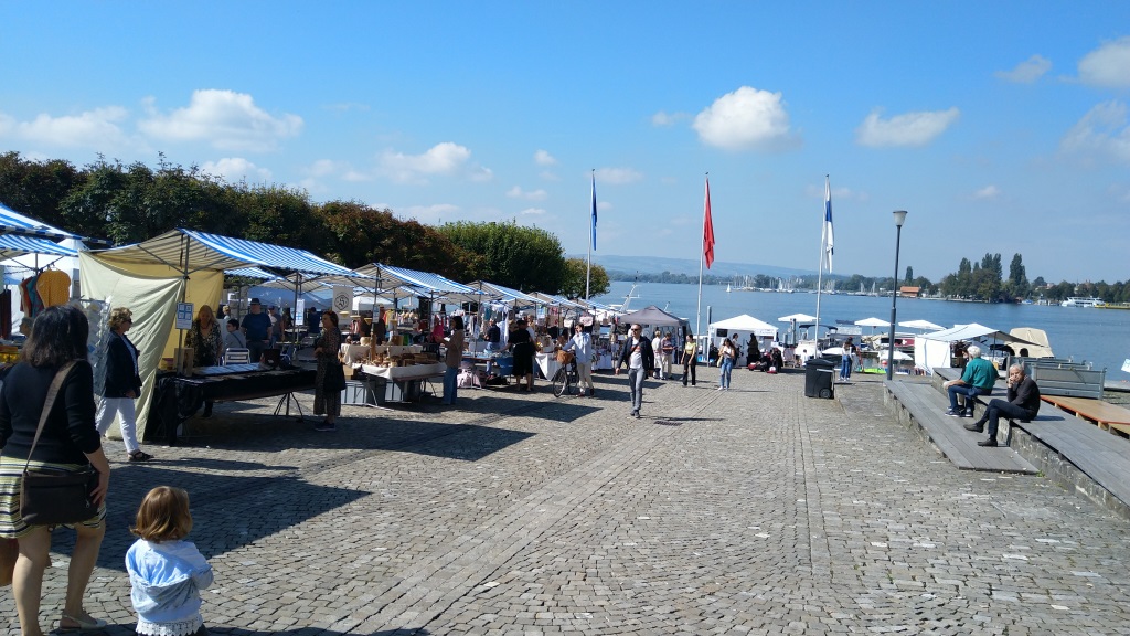 ...und erreichen die schöne Seepromenade von Zug. Eine schöne Etappe geht zu Ende