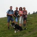 Gruppenfoto mit Hund