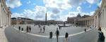 Panoramafoto vom Petersplatz das 240 Meter breit und von ovaler Form ist