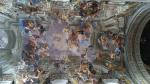sehenswert ist das gewaltige illusionistische Fresko "die Apotheose des hl. Ignatius" über dem Mittelschiff