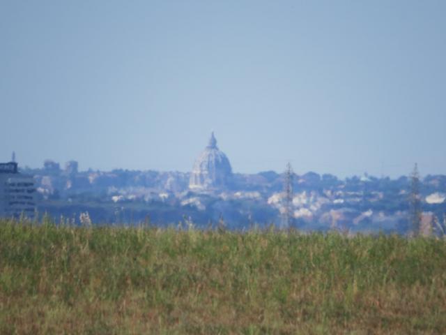 und Rom ist wirklich nicht weit, wir sehen schon die Kuppel des Petersdom erbaut von Michelangelo