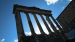 die acht noch erhaltenen Säulen des Tempel des Saturns 42 v.Chr.