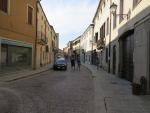 ...und laufen in die Altstadt von Monselice