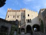 ...mit dem Castello Cini Monselice aus dem 12. Jhr.