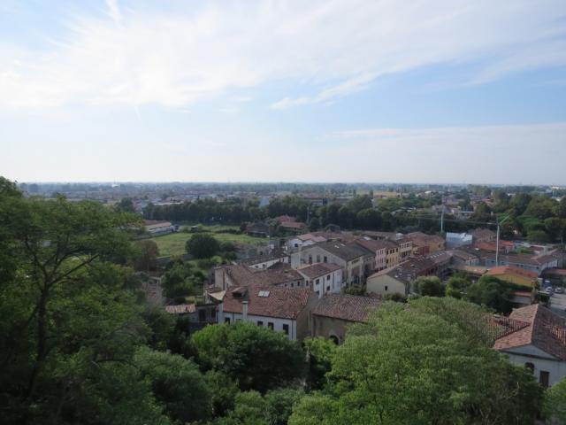 aufwärts laufend bestaunen wir die grandiose Aussicht. Es bestätigt uns das es gut war die Variante einzuschlagen