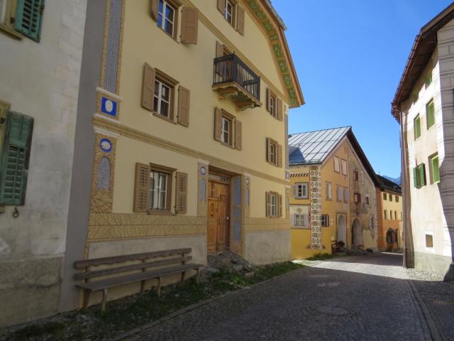 dieses Dorf steht dem berühmten Guarda kaum nach