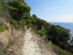 über einen wunderschönen Weg hoch über dem Meer, wandern wir Richtung Ventimiglia