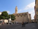 nach dem Mittagessen geht es über über die Piazza Leoni zur Chiesa di Santa Maria in Fontibus
