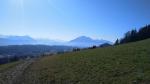 Stanserhorn, die Berner Alpen und rechts der Pilatus