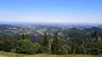 während dem Wandern bestaunen wir die wunderschöne Landschaft mit den Emmentaler Hügeln