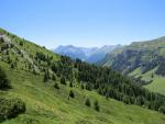 Blick talauswärts zu den "Engadiner Dolomiten"