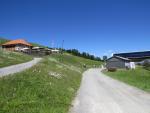 ...und erreichen kurz danach die Bergstation von Prui-Nateas 2064 m.ü.M.