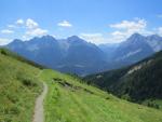 der Blick auf die Engadiner Dolomiten ist prachtvoll