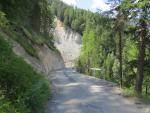 das in diesem wildem Tal eine Strasse gebaut wurde ist nur dem Kurhaus Sinestra zu verdanken