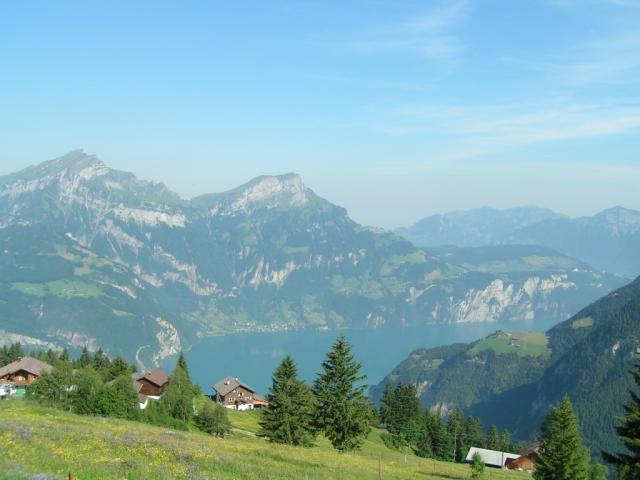 Urnersee mit Oberbauen- und Niederbauenstock