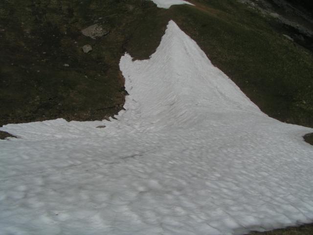 Heimtückische Altschneefelder