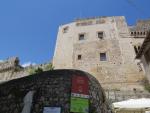 der Castello Caetani. Residenz der Familie die hier das Zentrum ihrer Herrschaft im unteren Latium errichtete