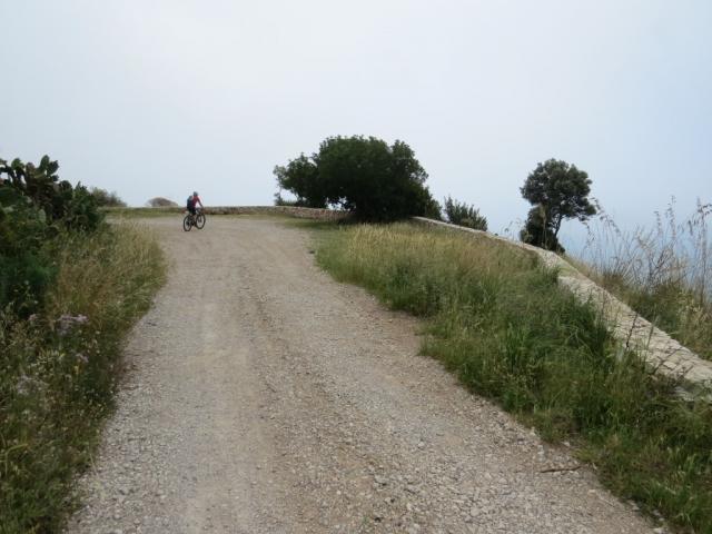 die Via Appia superiore führt uns zu einem sehr schönen Aussichtspunkt