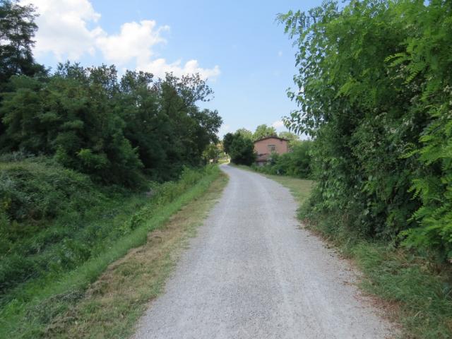 auch heute führt uns der Weg perfekt neben den Verkehrsachsen der Grossstadt Bologna